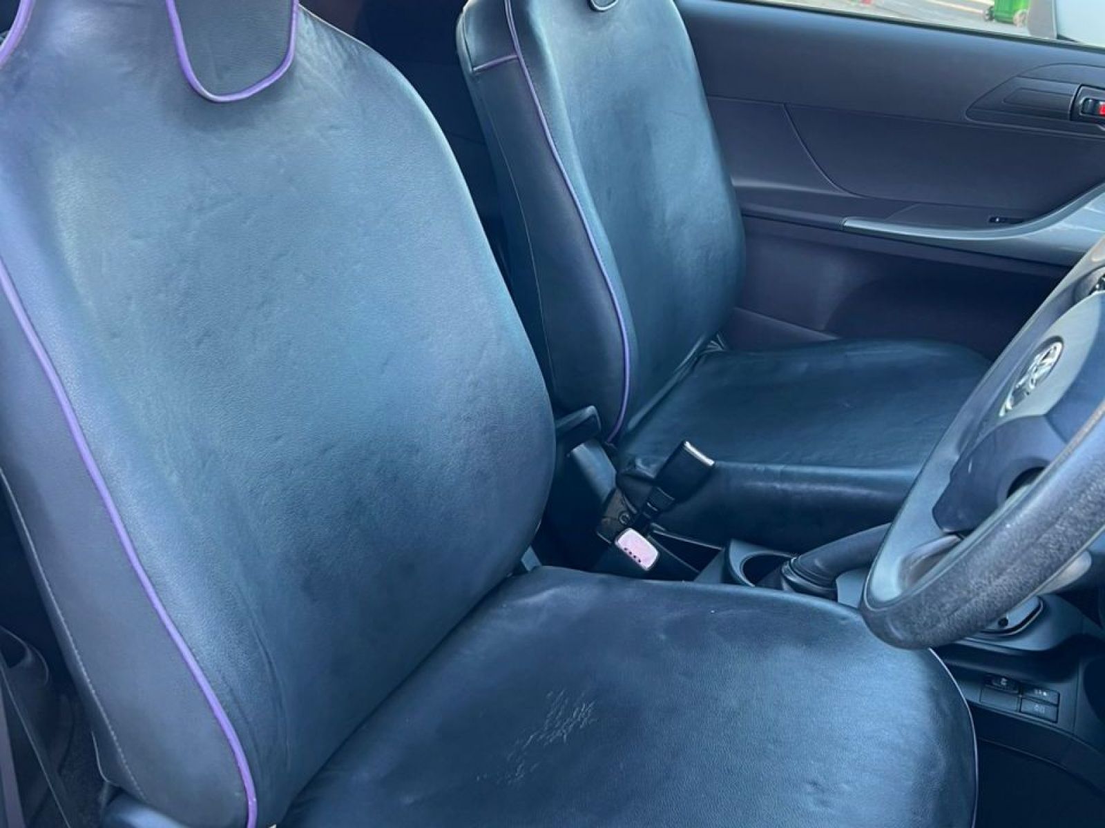 2010 Toyota IQ photo 7