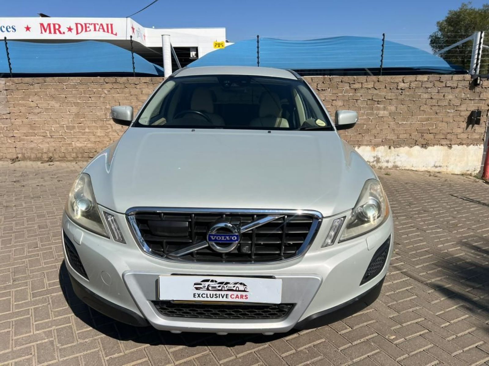 2011 Volvo XC60 T5 photo 2