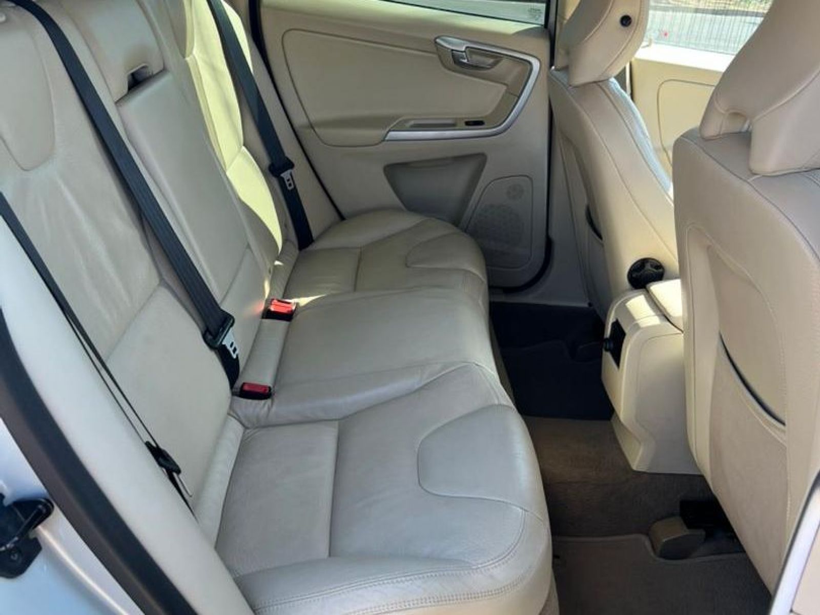 2011 Volvo XC60 T5 photo 9