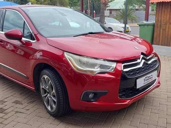 2012 Citroen DS4 photo 1