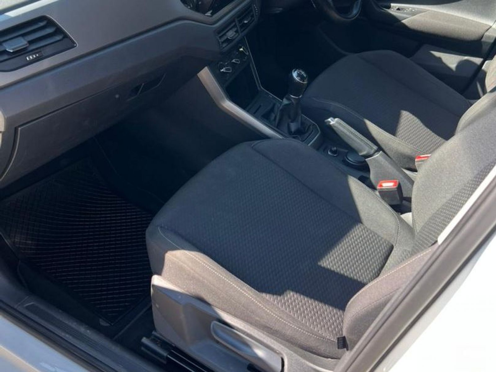 2019 Volkswagen Polo 1.0 TSI COMFORTLINE photo 12