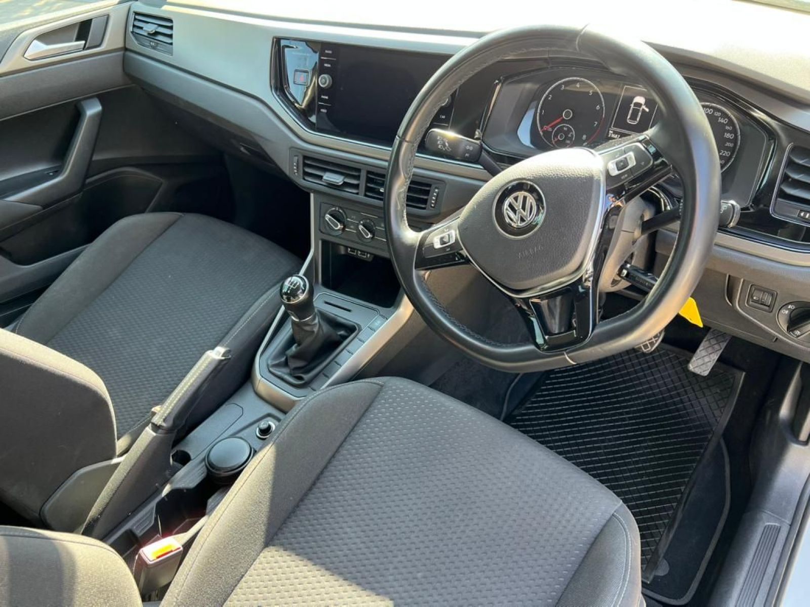 2019 Volkswagen Polo 1.0 TSI COMFORTLINE photo 8