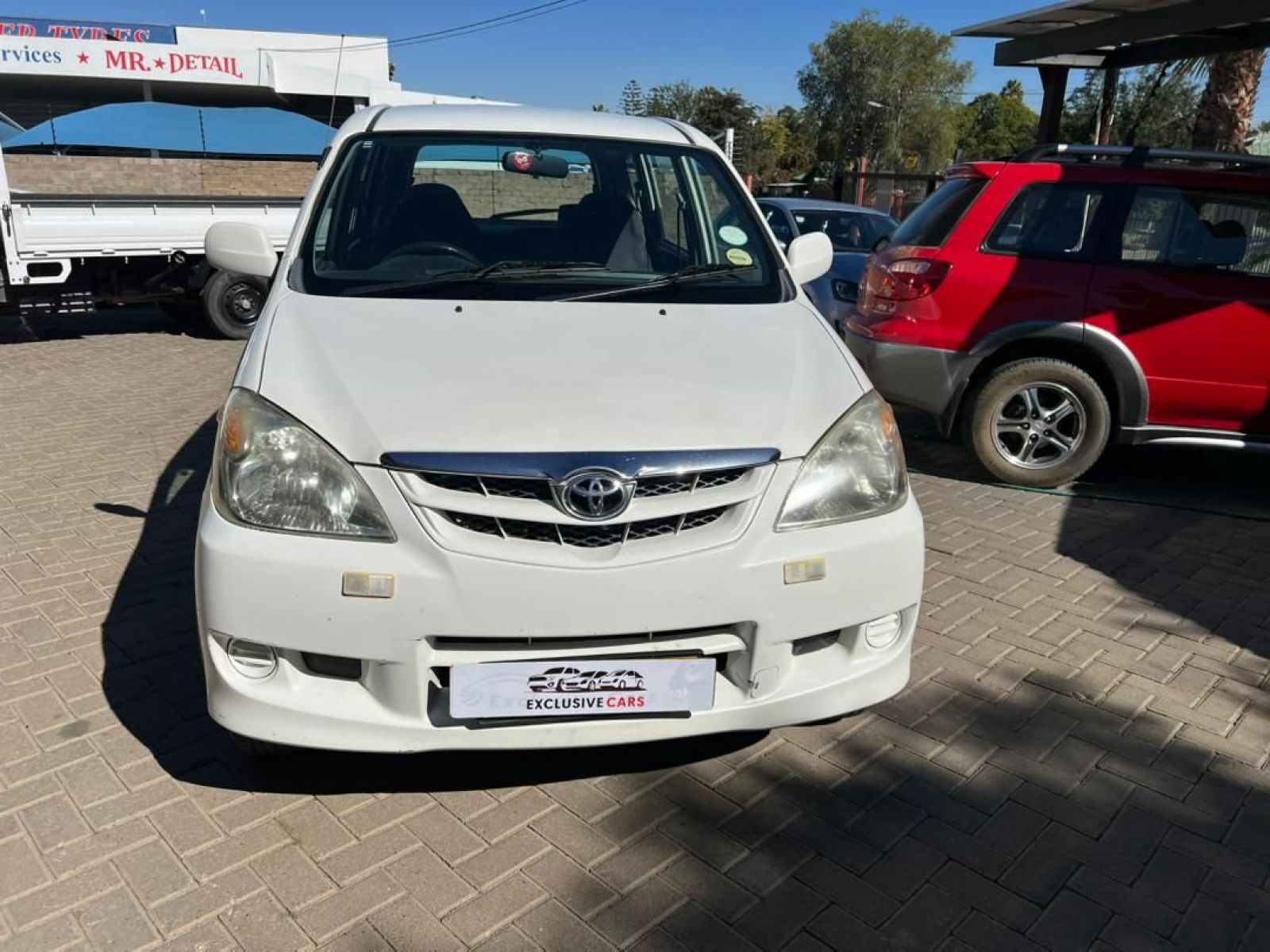 2011 Toyota Avanza photo 2