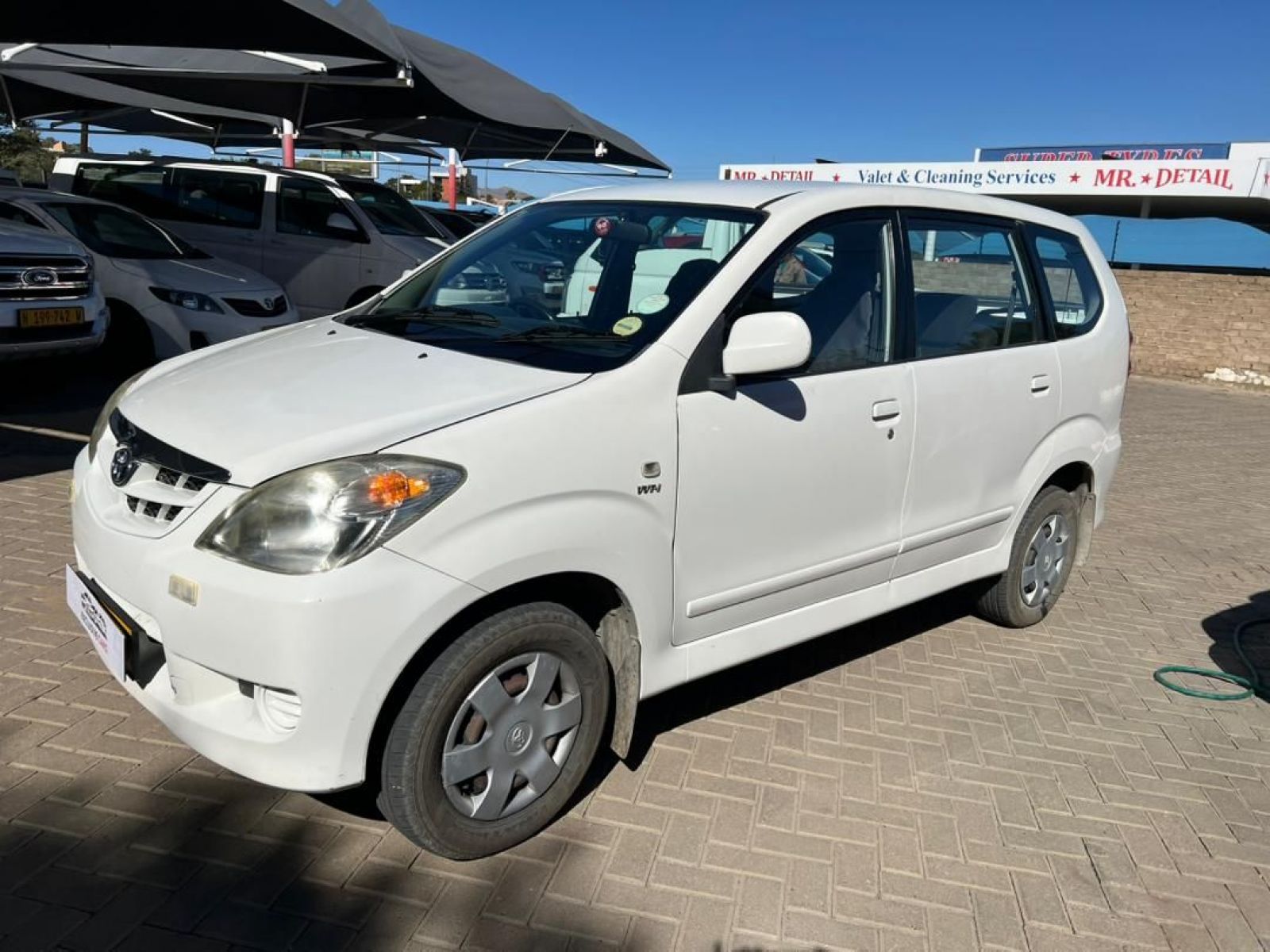 2011 Toyota Avanza photo 3