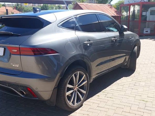 2020 Jaguar E-Pace photo 4