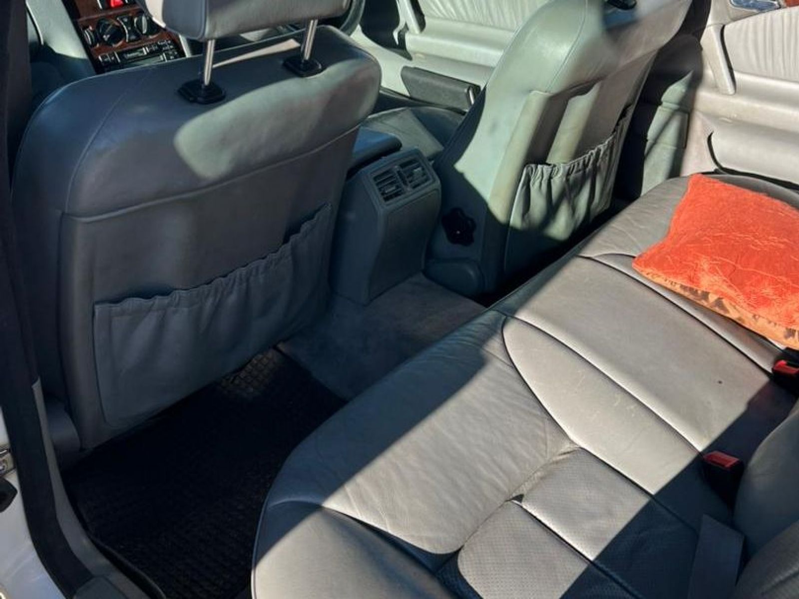 1997 Mercedes-Benz E Class photo 11