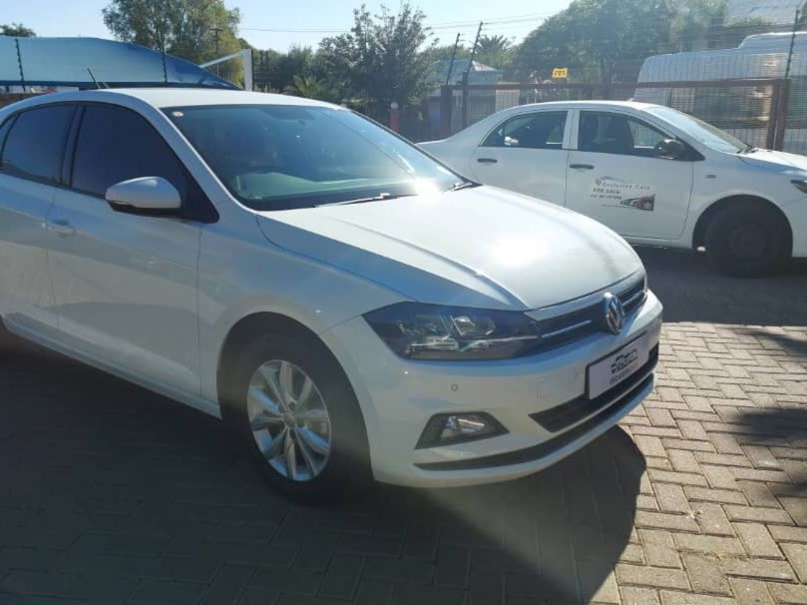 2019 Volkswagen Polo photo 2