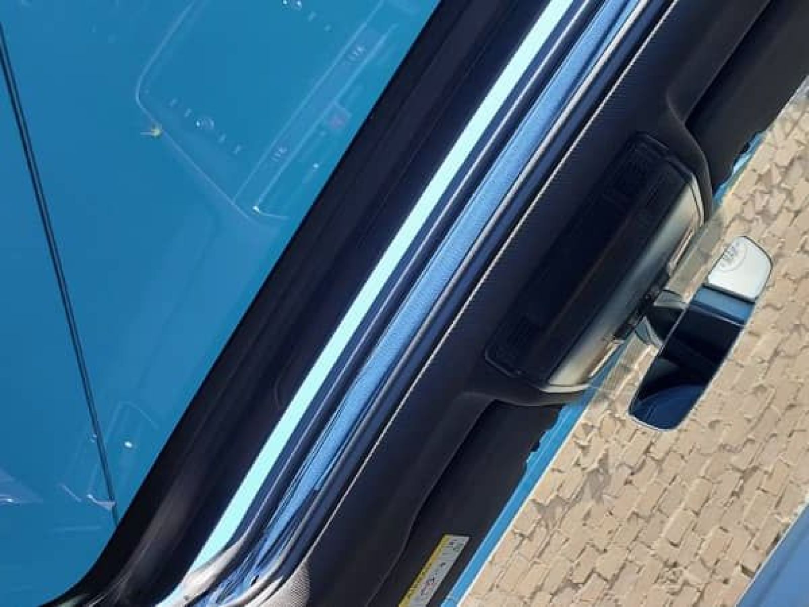 2023 Volkswagen Tiguan photo 8