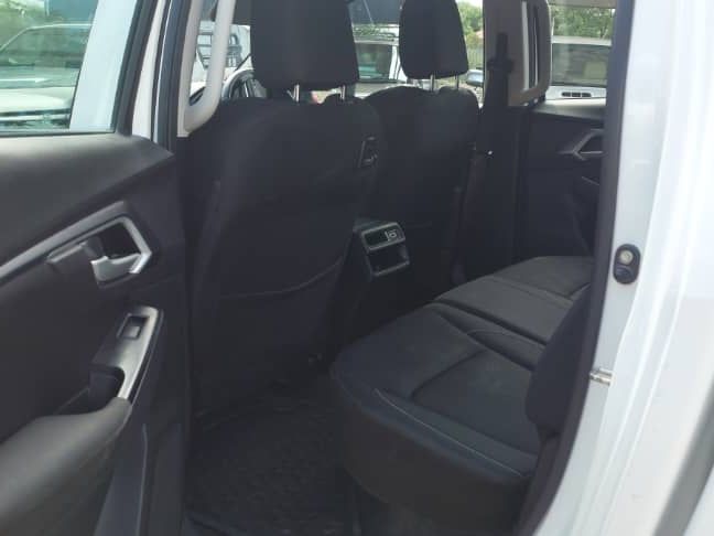 2022 Isuzu D-MAX photo 6