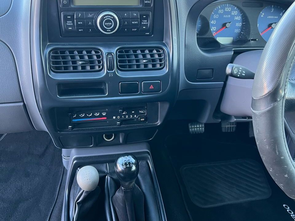 2019 Nissan NP300 photo 12