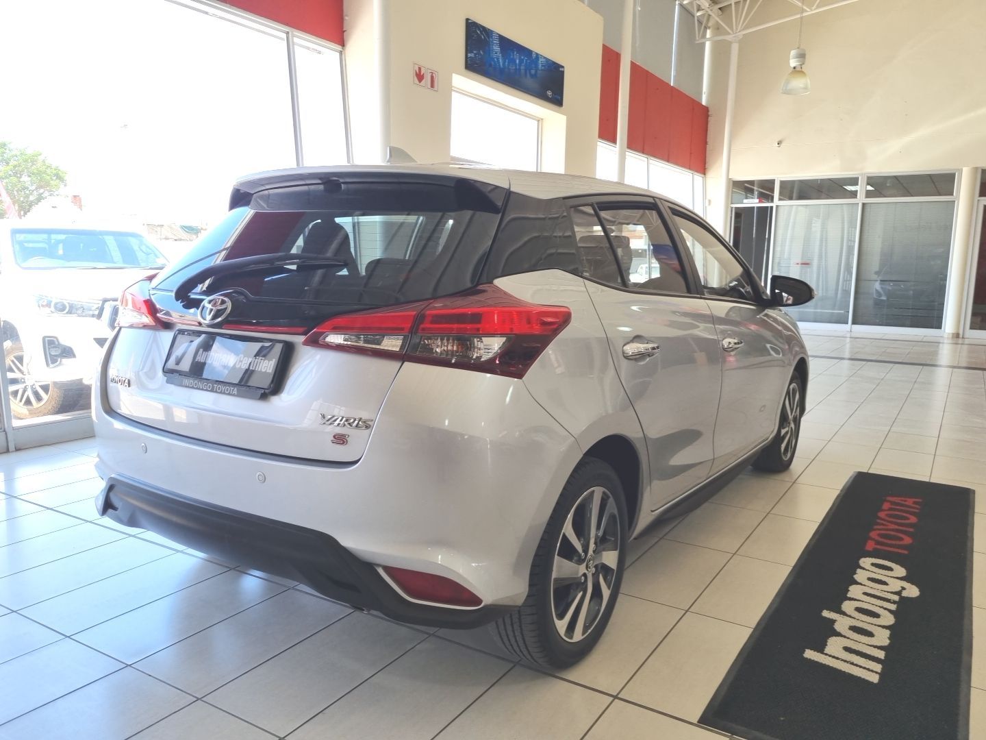 2020 Toyota Yaris photo 4