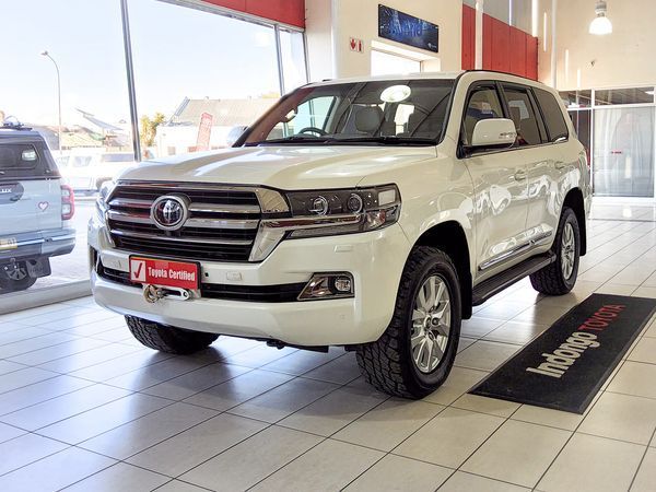 2020 Toyota Land Cruiser photo 1