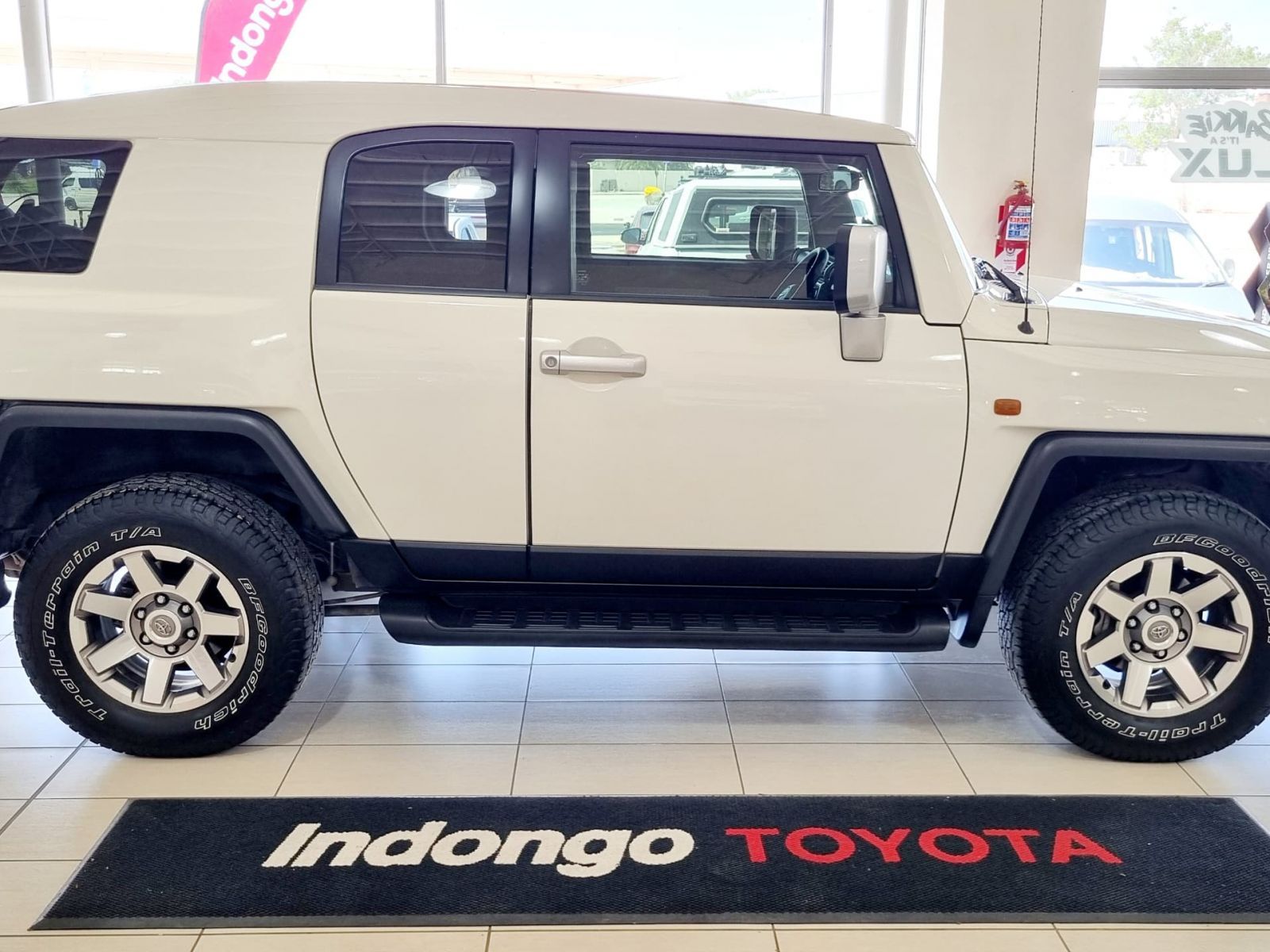 2022 Toyota FJ Cruiser photo 3