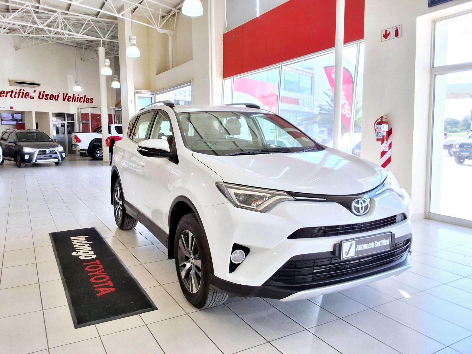 2018 Toyota Rav4 photo 1