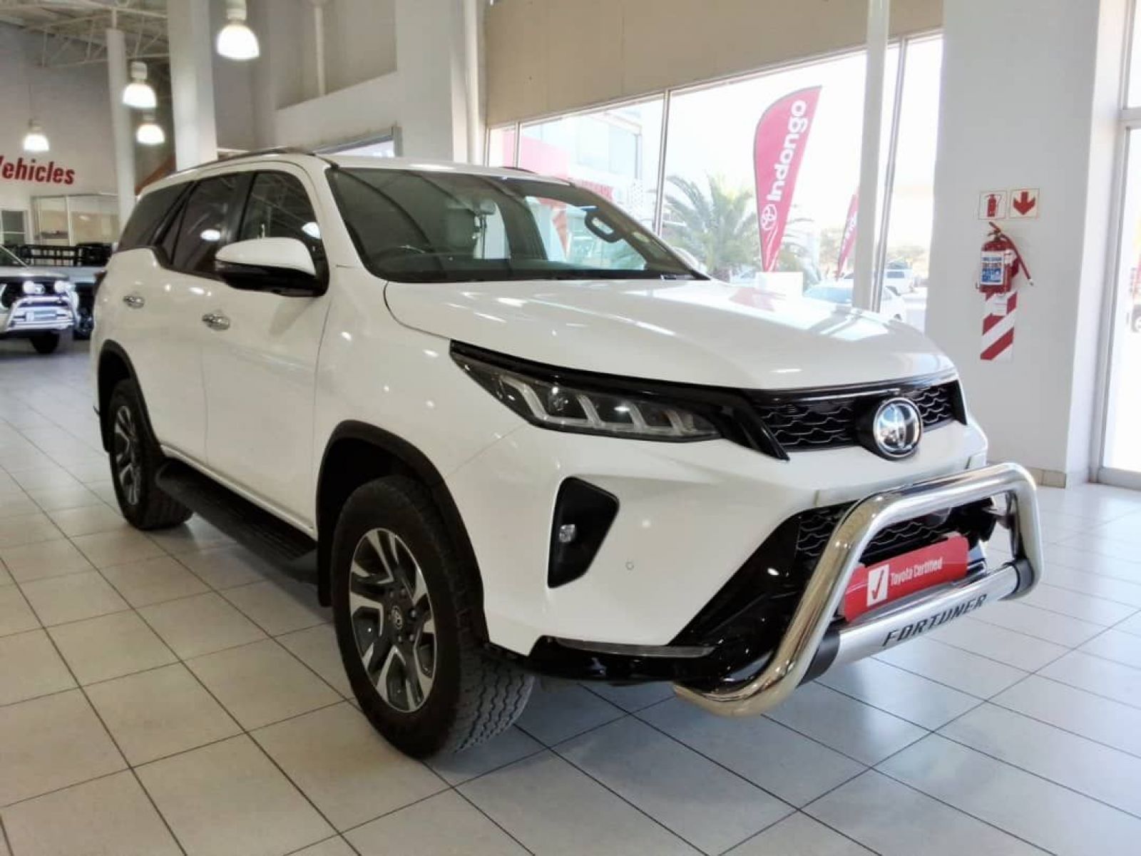 2023 Toyota Fortuner photo 1