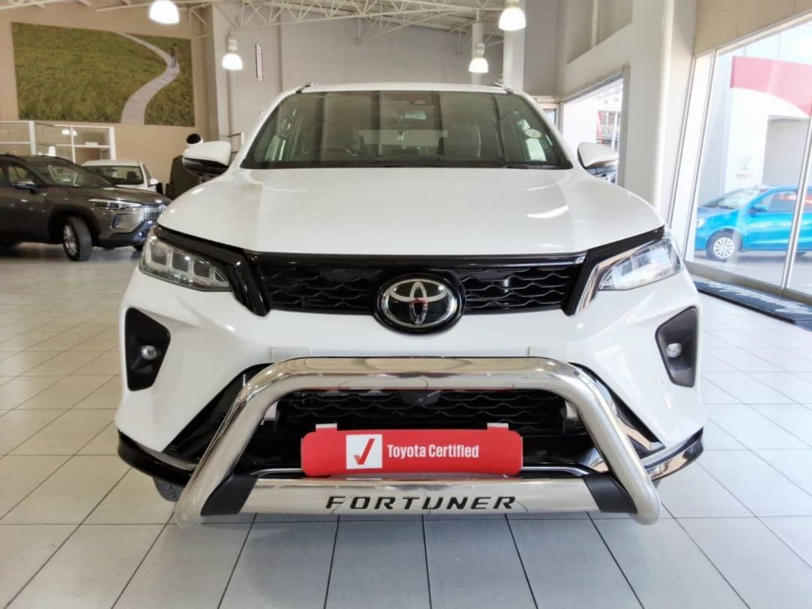 2023 Toyota Fortuner photo 2