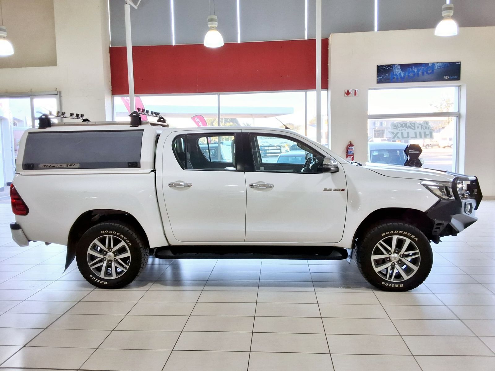2018 Toyota Hilux photo 3