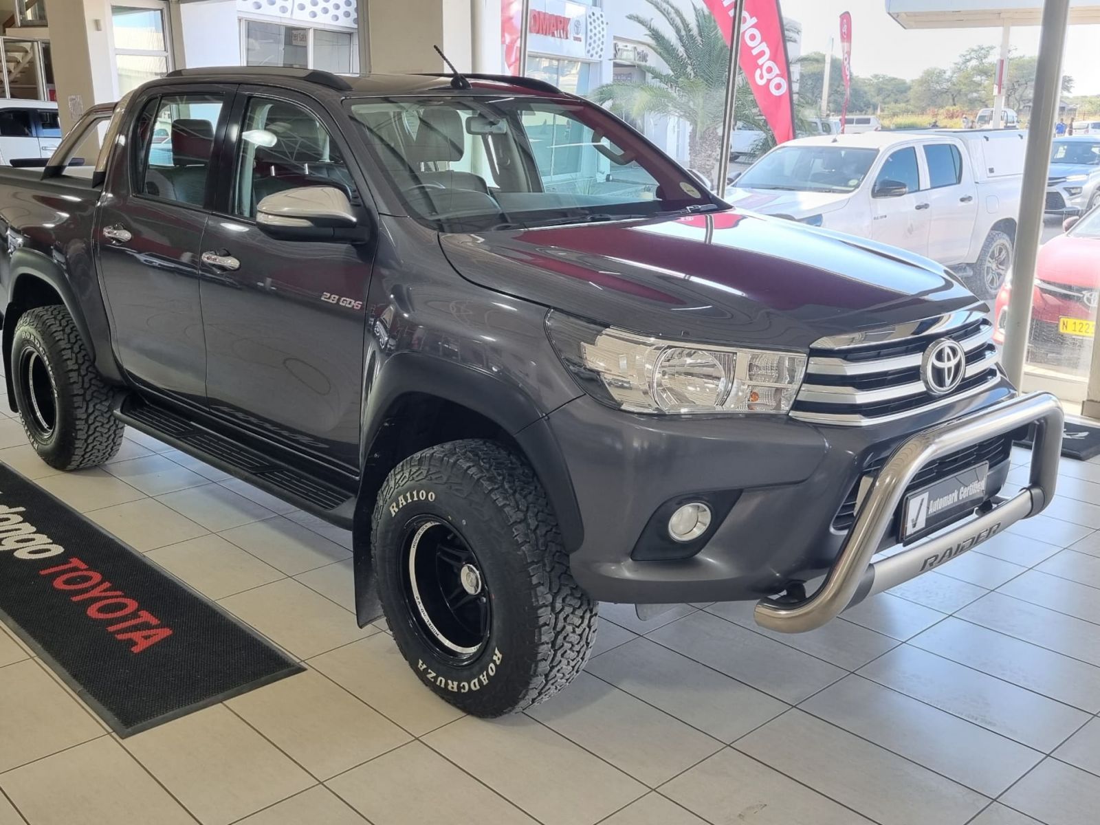 2016 Toyota Hilux photo 1