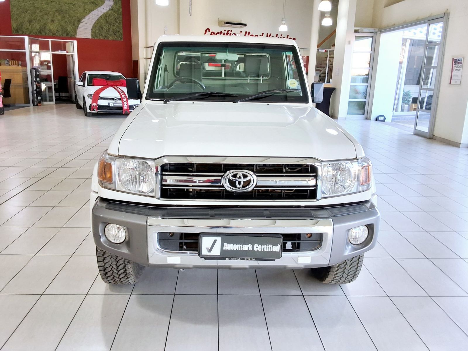2022 Toyota Land Cruiser photo 2