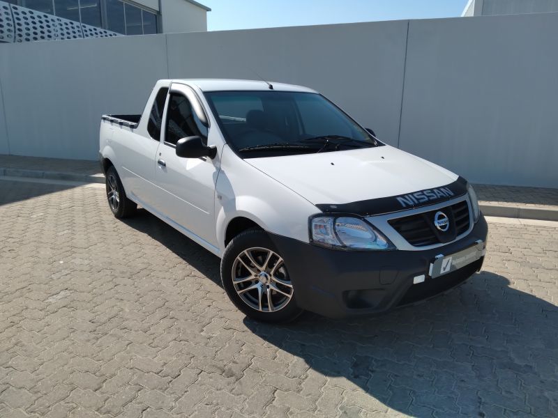 2021 Nissan NP200 photo 1