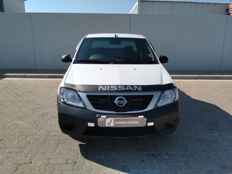 2021 Nissan NP200 photo 2