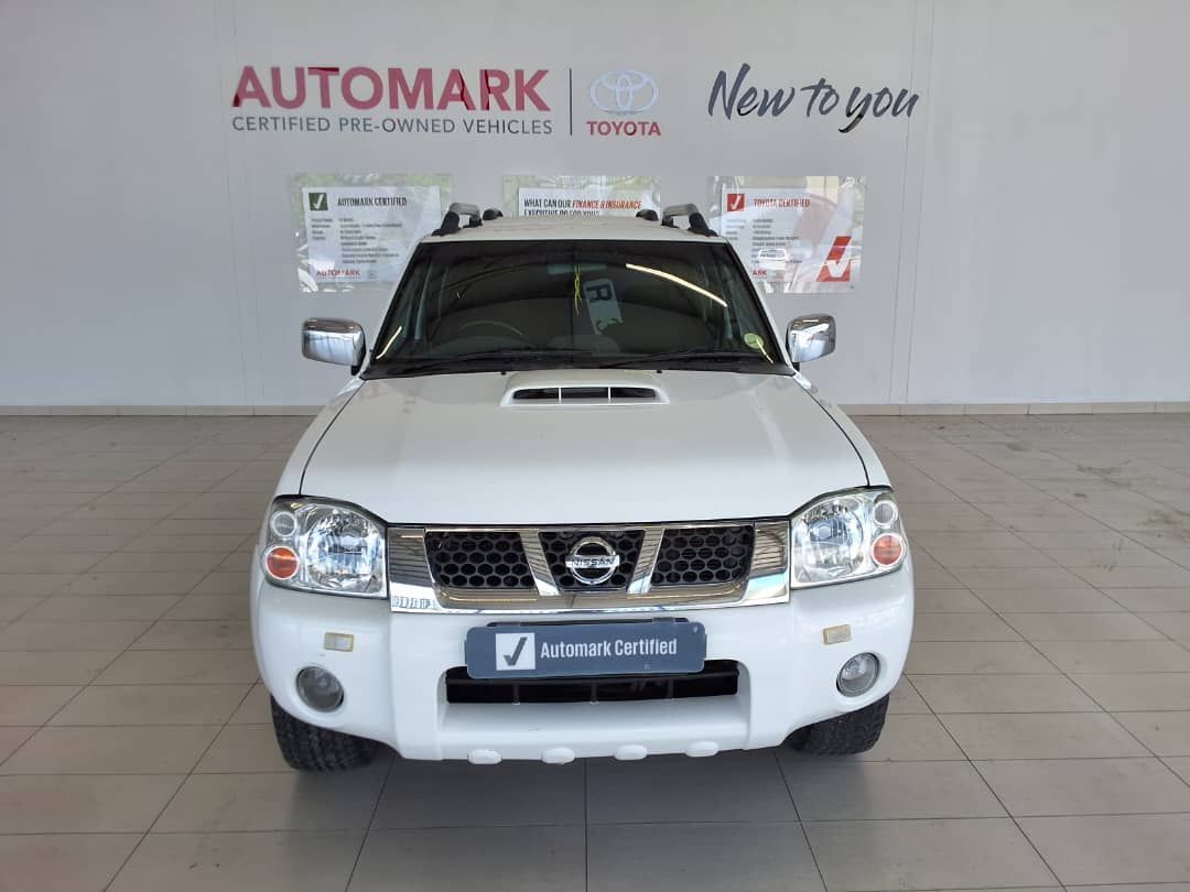 2018 Nissan Hardbody photo 3