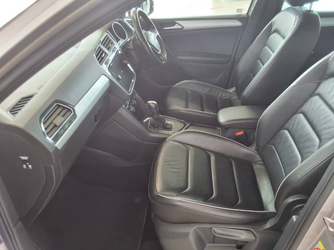 2020 Volkswagen Tiguan photo 8