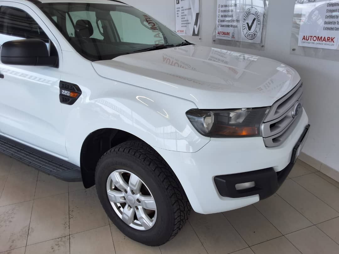 2019 Ford Everest photo 6