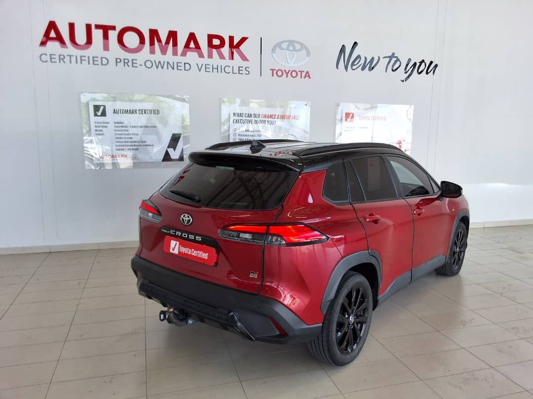 2022 Toyota Corolla photo 2