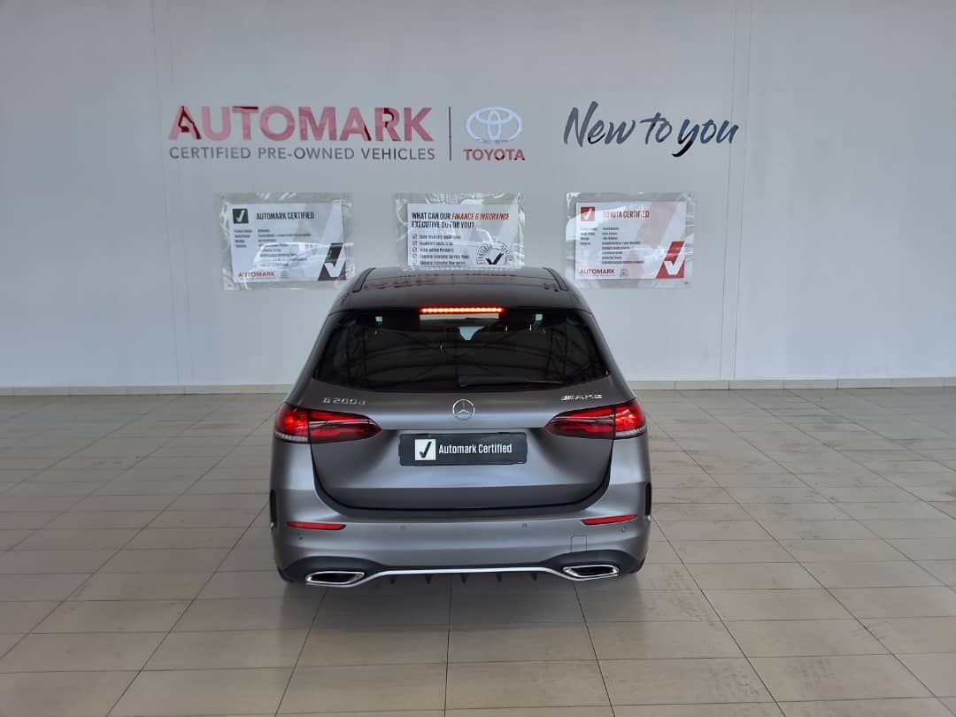 2021 Mercedes-Benz 200 photo 4