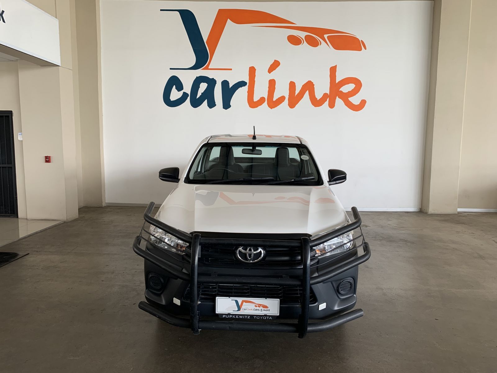 2020 Toyota Hilux photo 2