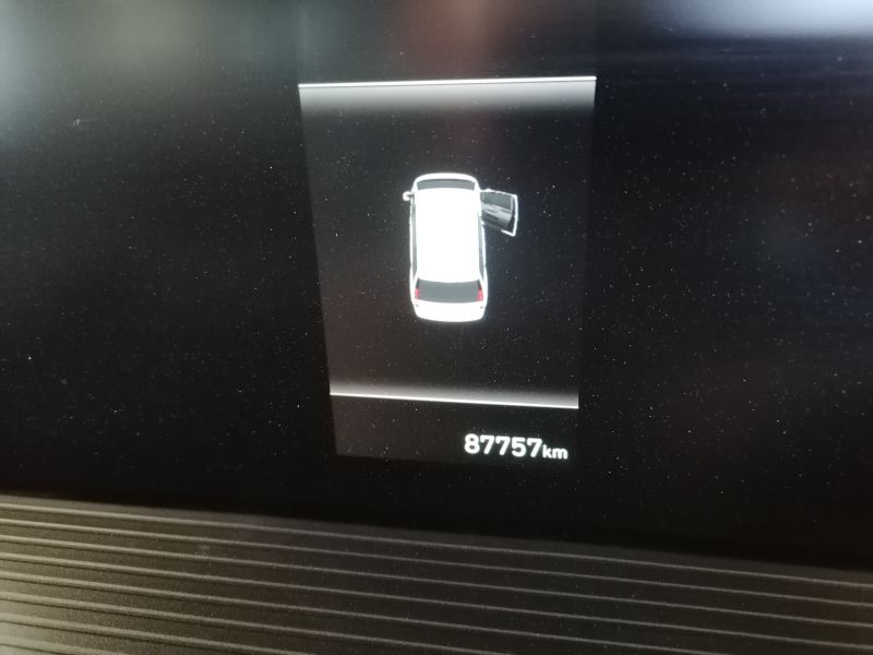 2022 Hyundai Staria photo 9