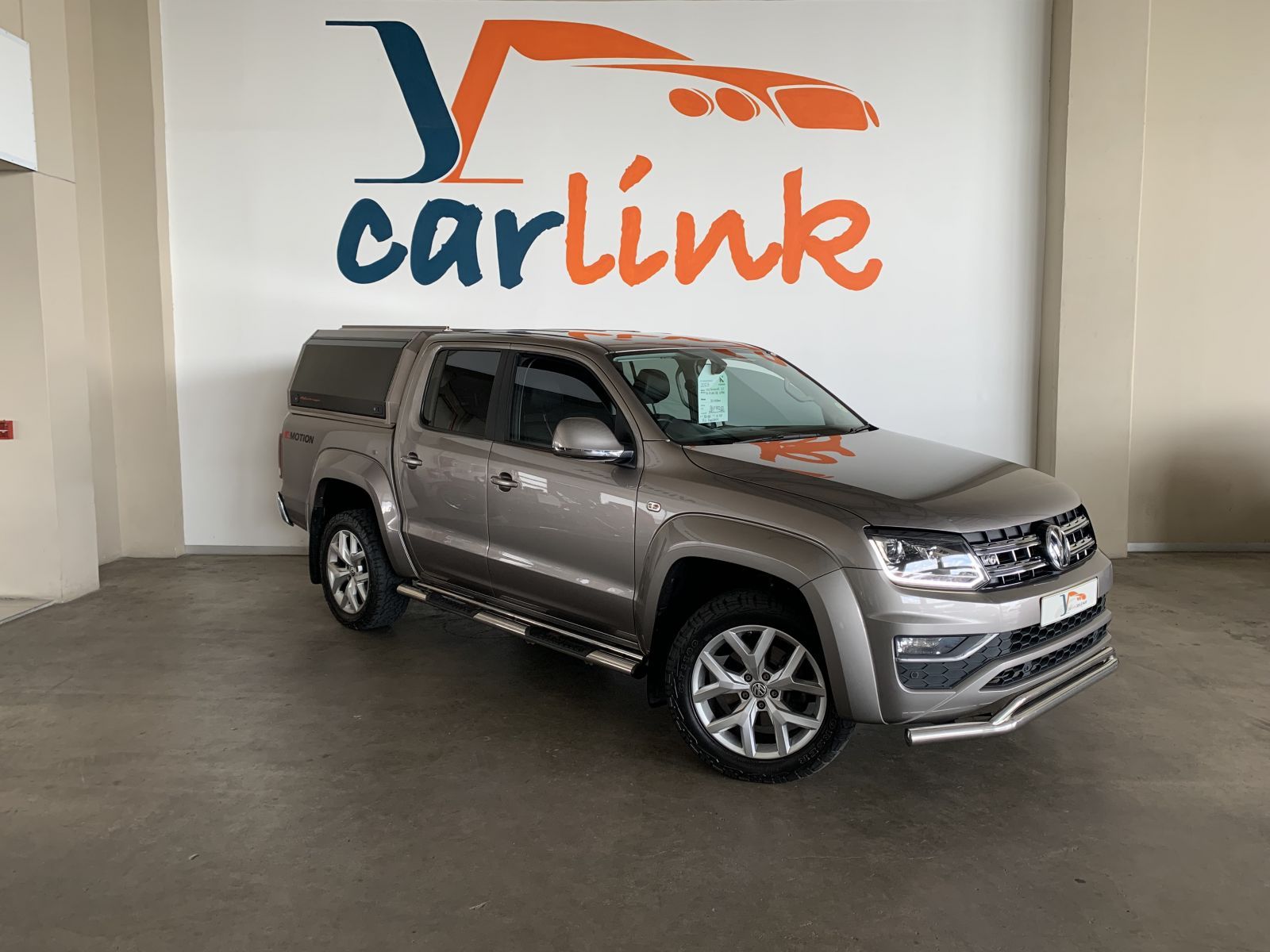 2023 Volkswagen Amarok photo 1