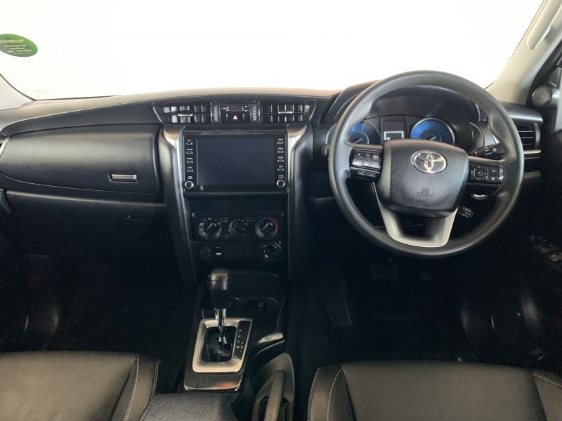 2023 Toyota Fortuner photo 7