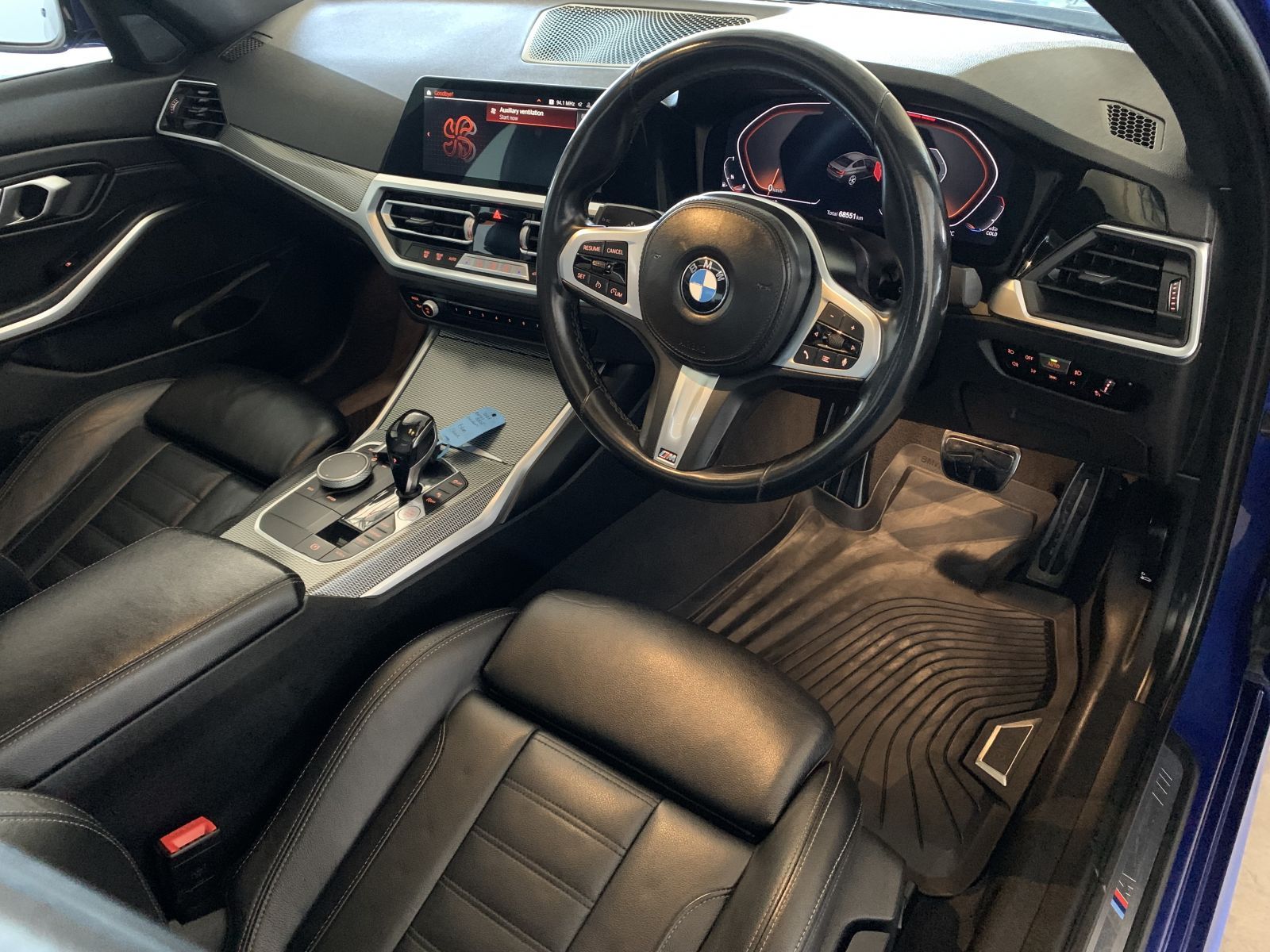 2021 BMW 3 Series photo 6