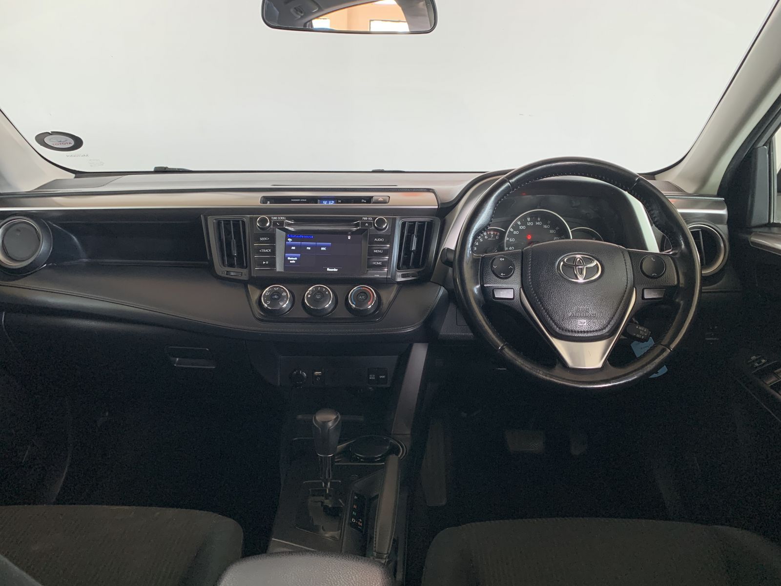 2018 Toyota Rav4 photo 7