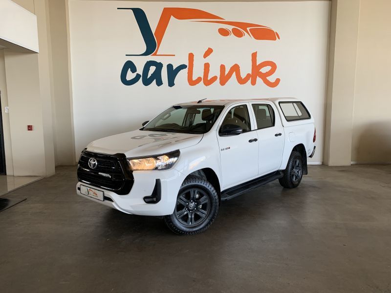 2023 Toyota Hilux photo 3