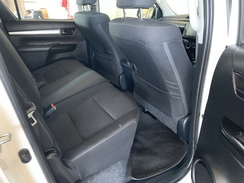 2023 Toyota Hilux photo 5