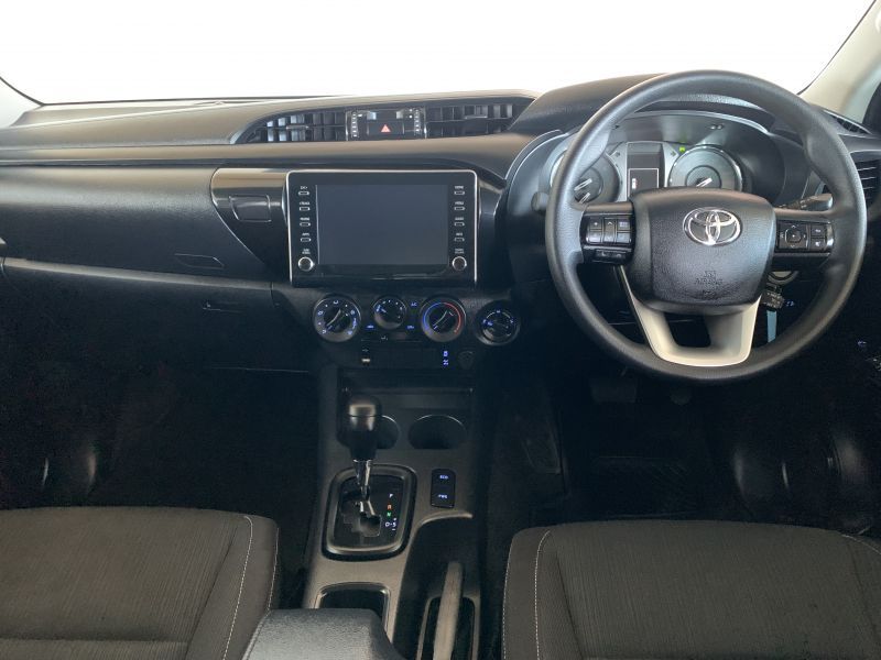 2023 Toyota Hilux photo 7
