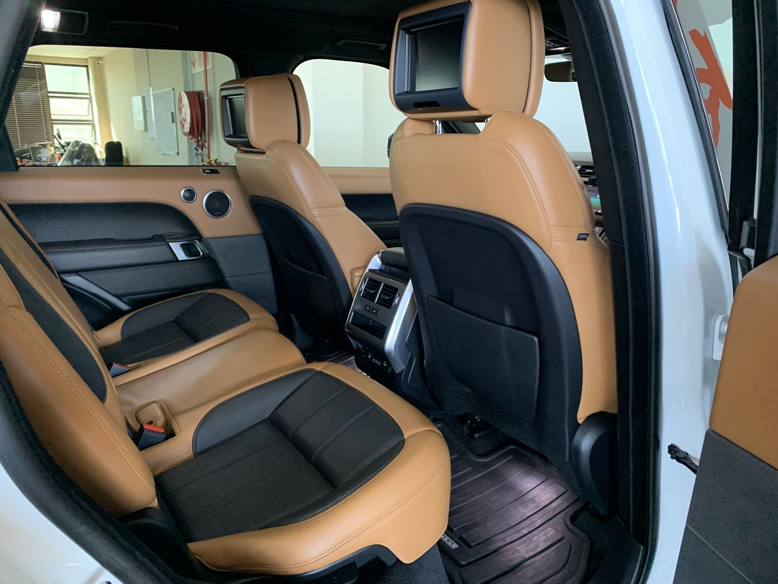 2019 Land Rover Range Rover photo 5