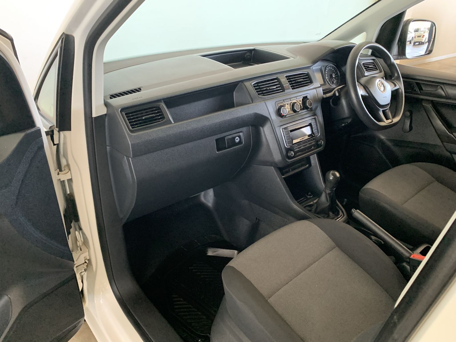2020 Volkswagen Caddy photo 8
