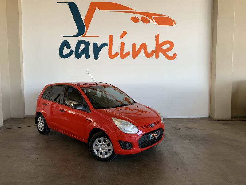 2013 Ford Figo photo 1