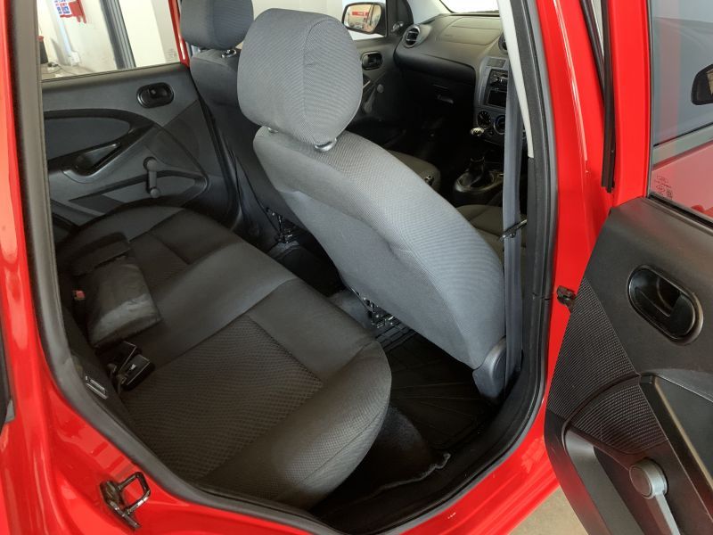 2013 Ford Figo photo 5