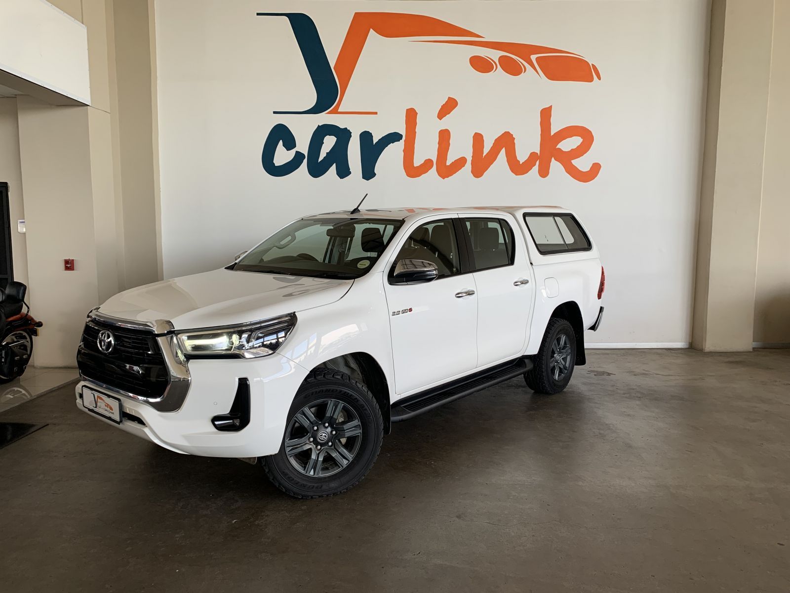 2021 Toyota Hilux photo 3