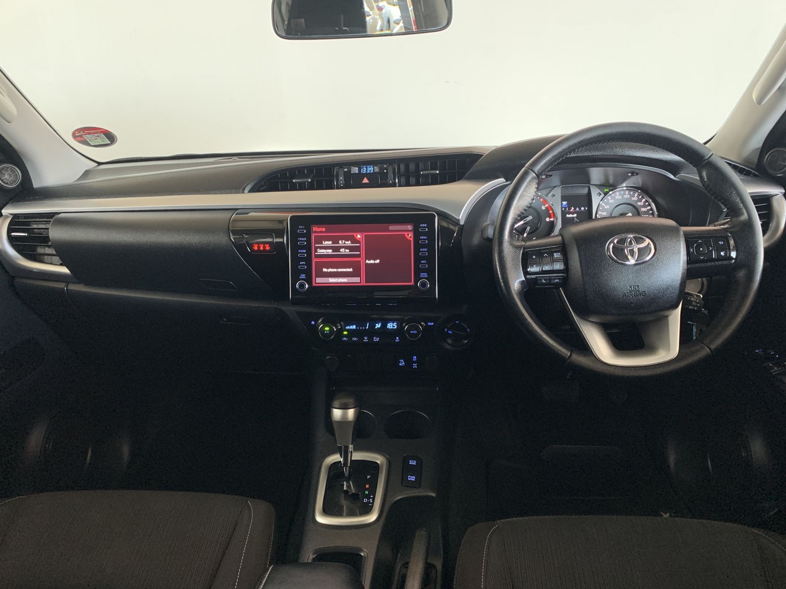 2021 Toyota Hilux photo 7