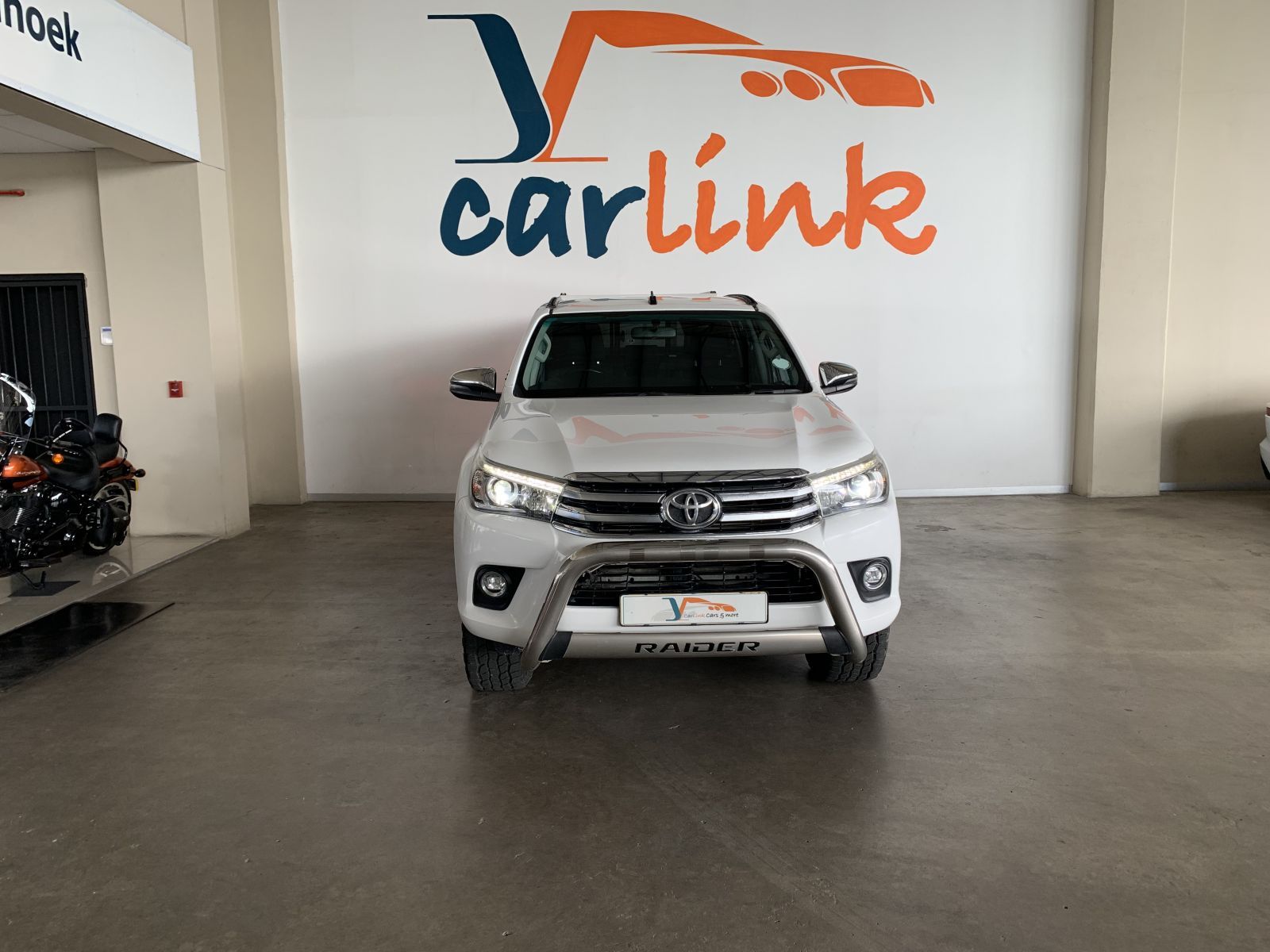 2018 Toyota Hilux photo 2