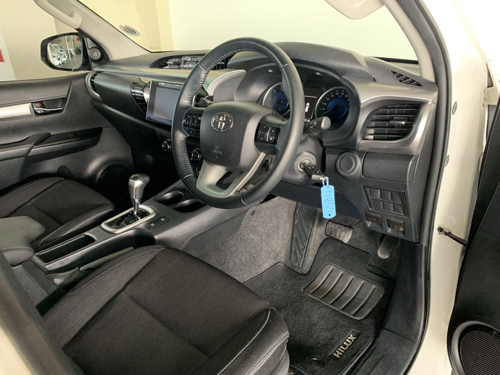 2018 Toyota Hilux photo 6