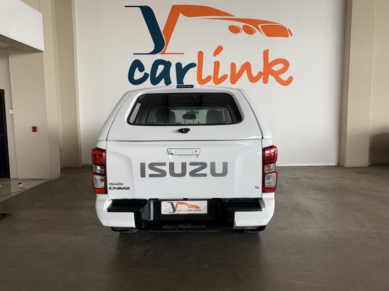 2023 Isuzu D-MAX photo 4