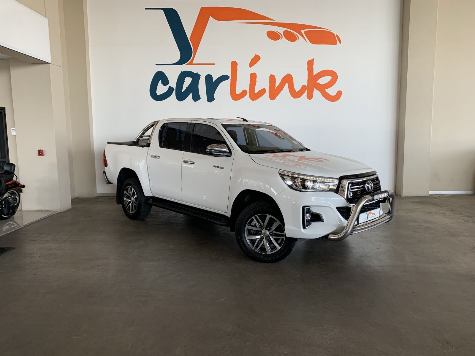 2019 Toyota Hilux photo 1