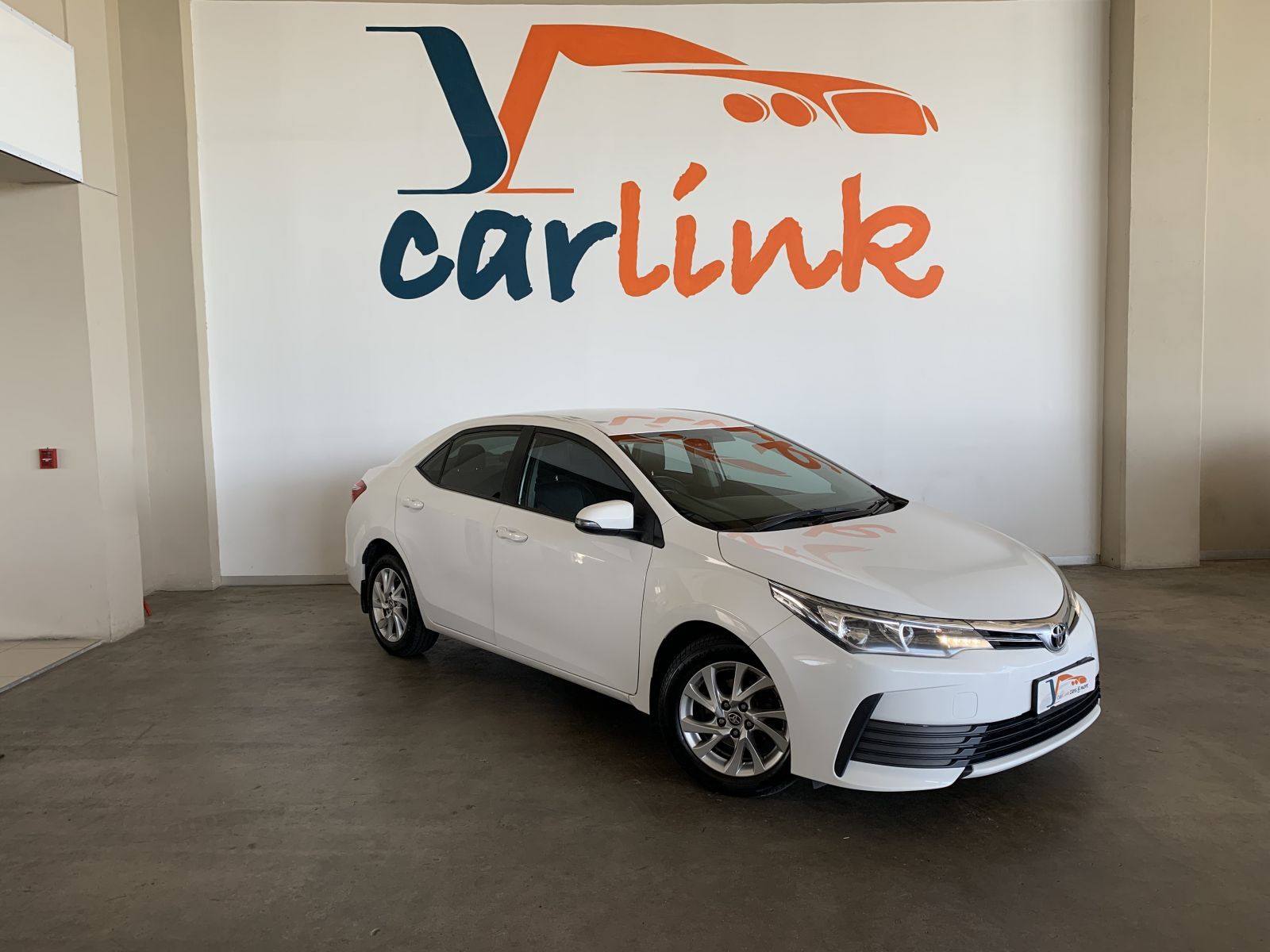 2019 Toyota Corolla photo 1
